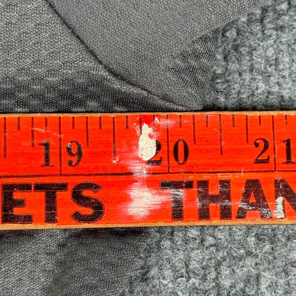 Under Armour Medium Central Michigan Quarter Zip Pullover Gray Maroon Athletic - Picture 4 of 6